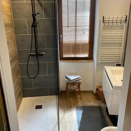 La Maison Des Anes Szálloda *